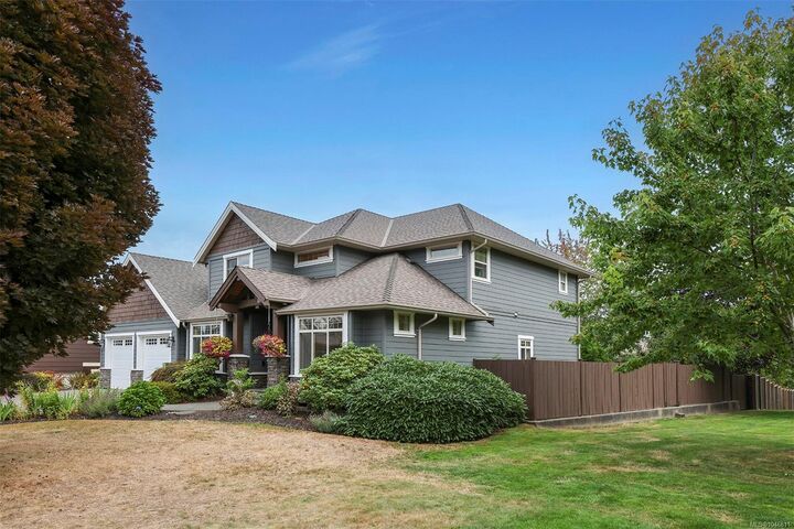 Property Photo: 1302 Ocean View Ave BC V9M 3R2