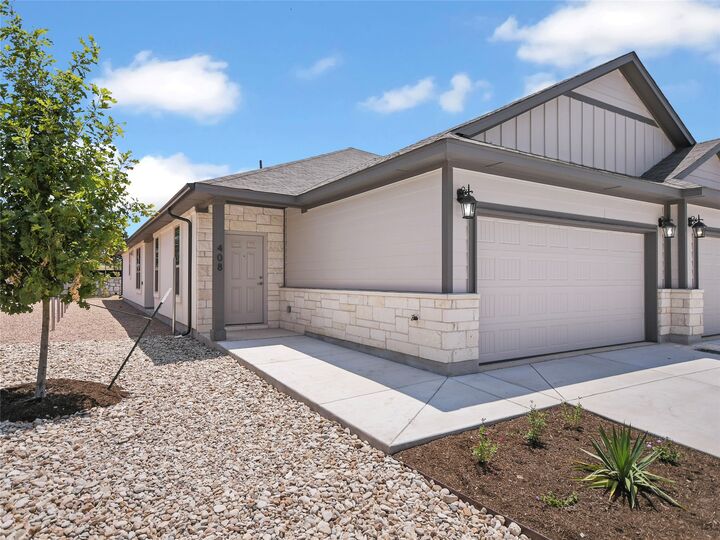 Property Photo:  408 Parkline Drive  TX 78626 