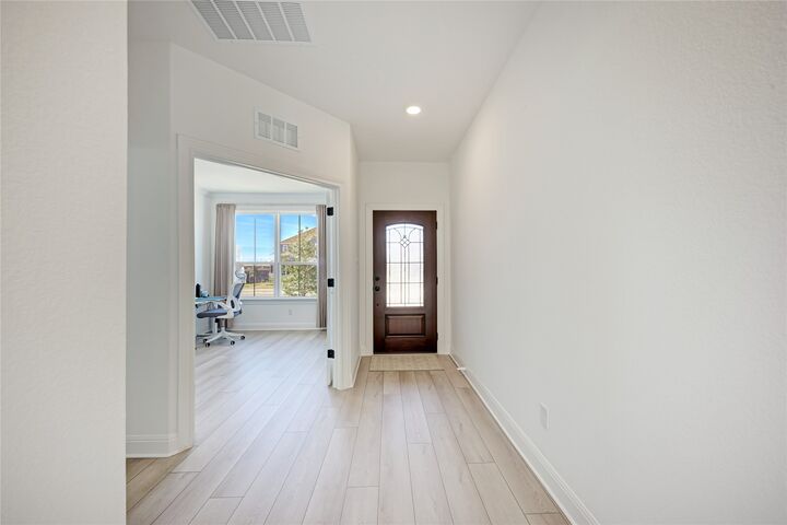 Property Photo: 316 Regatta Trail TX 78641