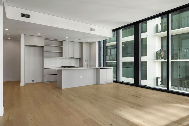 Property Photo:  610 Davis Street 2408  TX 78701 