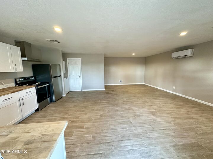 Property Photo:  35211 N 49th - Guest House Street Guest H  AZ 85331 