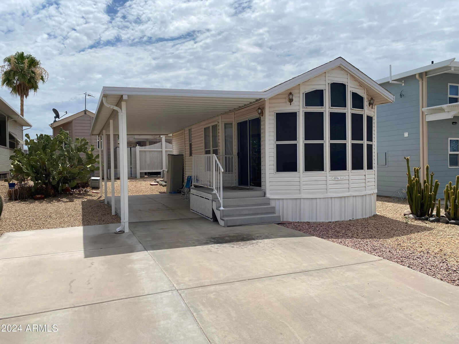 Property Photo: 17200 W Bell Road 1476 AZ 85374