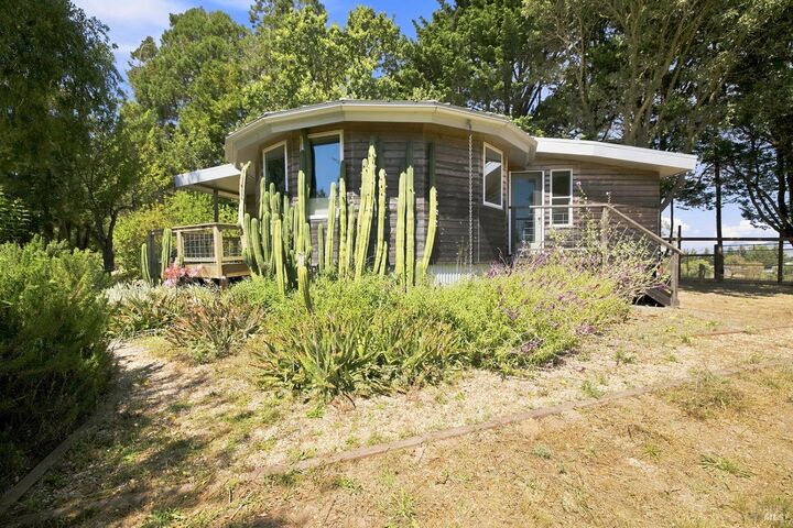 Property Photo: 143 Lone Oak Lane CA 95472