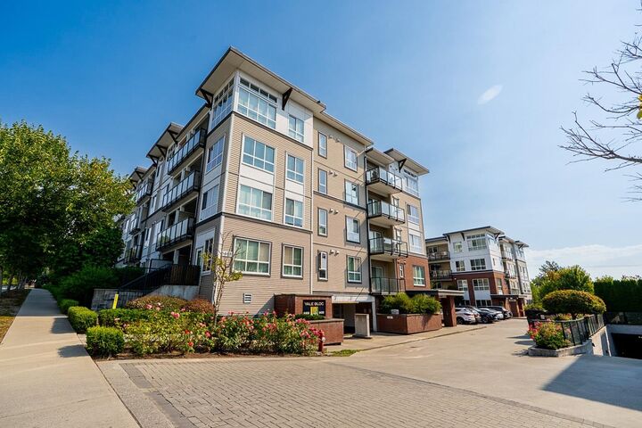 Property Photo: 6468 195A Street 302 BC V4N 6R6