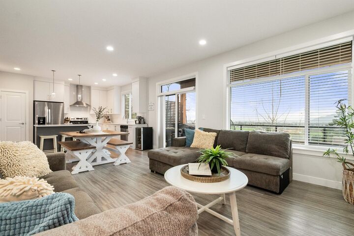 Property Photo: 6262 Rexford Drive 22 BC V2R 6B4