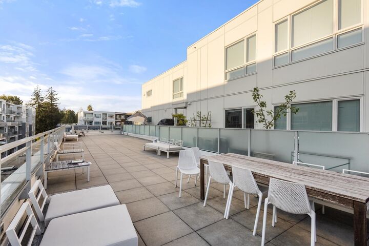 Property Photo: 10581 140 Street 419 BC V3T 0M7