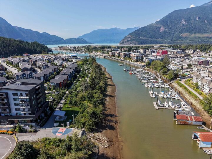 Property Photo: 1374 Marinaside Place BC V8B 1A8