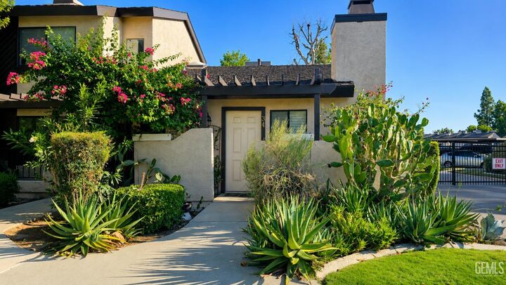 Property Photo: 7800 Westfield Road 34 CA 93309