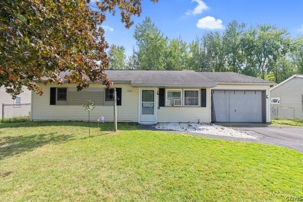 Property Photo:  7906 Eisenhower Boulevard  NY 13030 