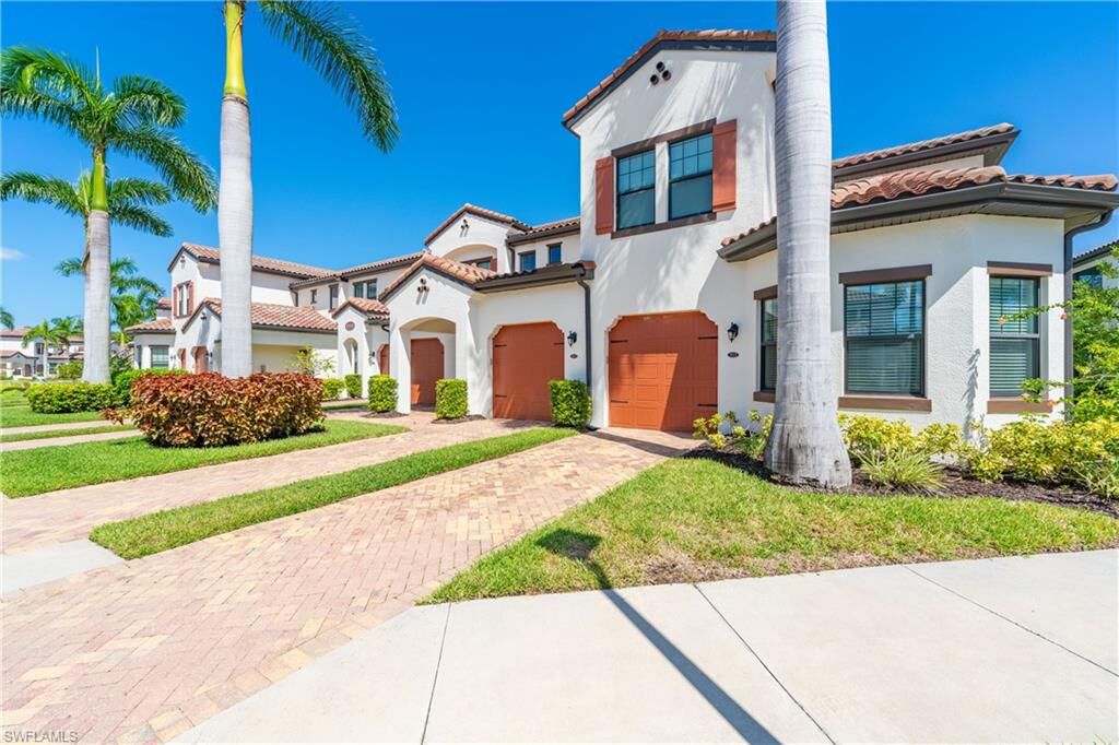 Property Photo:  15145 Palmer Lake Cir 103  FL 34109 