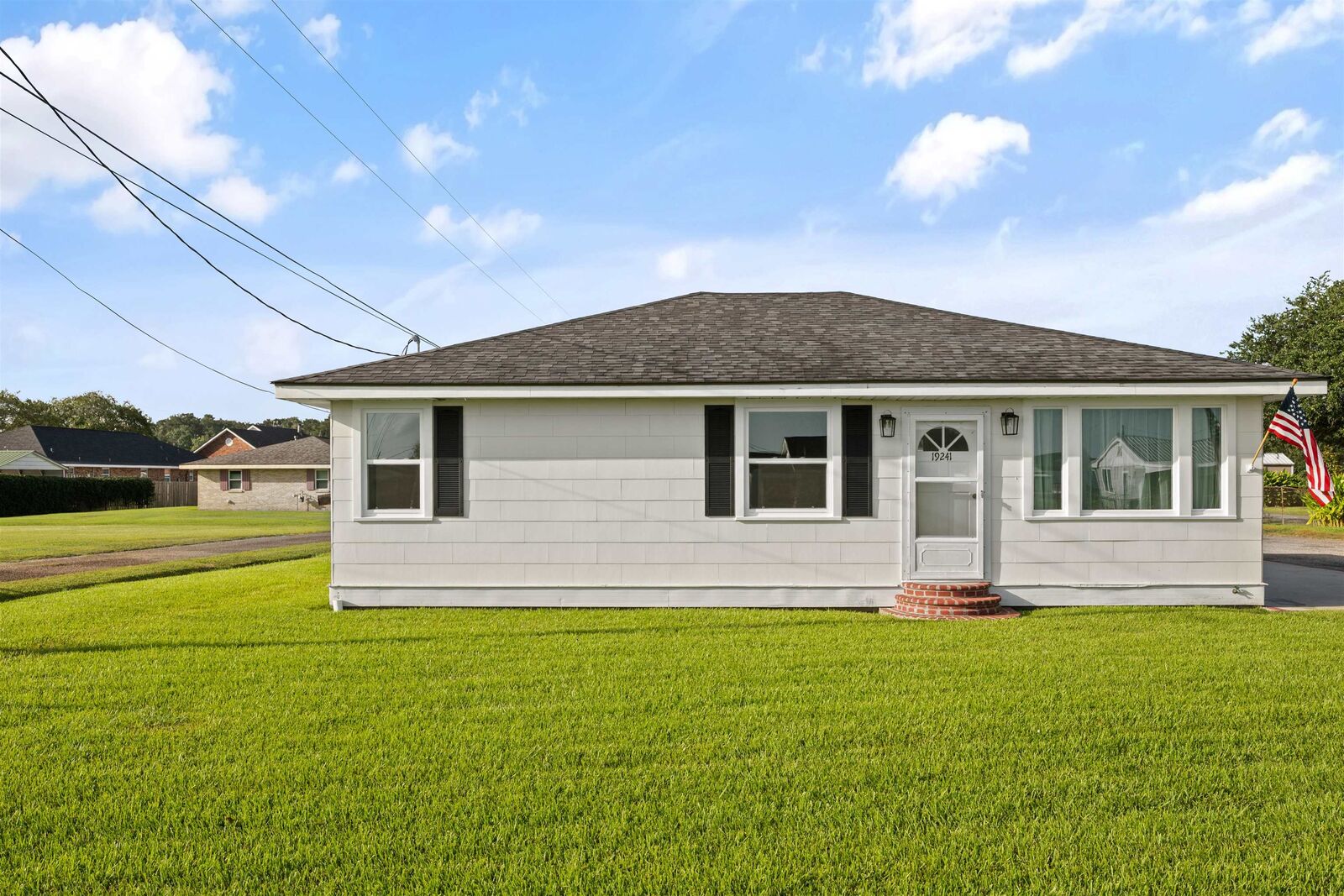 Property Photo:  19241 Highway 643  LA 70090 