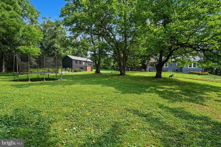 Property Photo:  1225 Valley Road  PA 17053 
