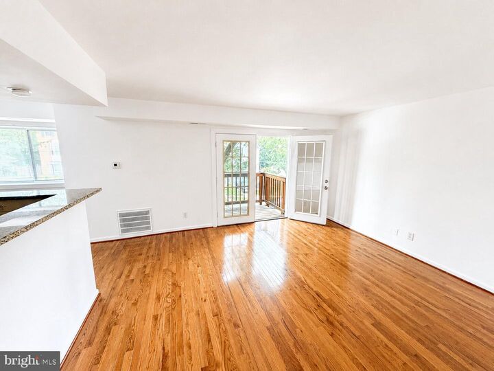 Property Photo: 2514 Markham Lane 3 MD 20785