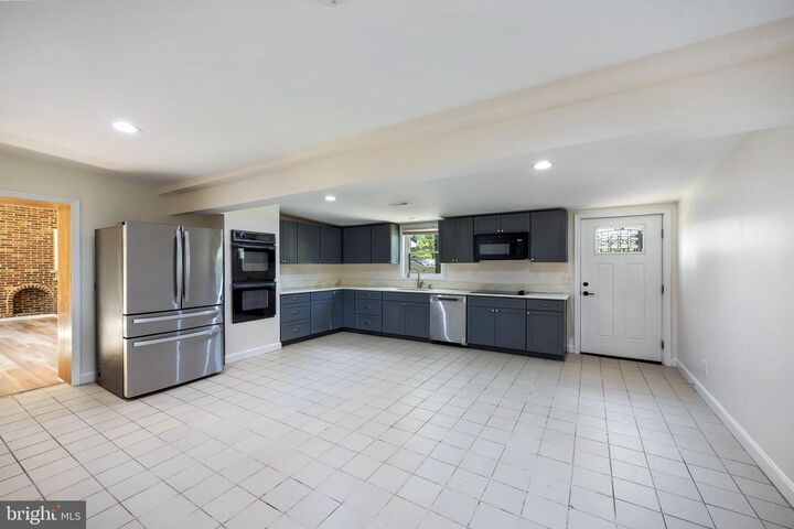 Property Photo: 208 Telegraph Road VA 22554