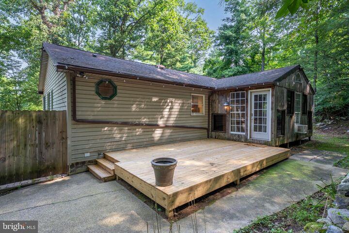 Property Photo: 21 Hill Crest Road PA 17222