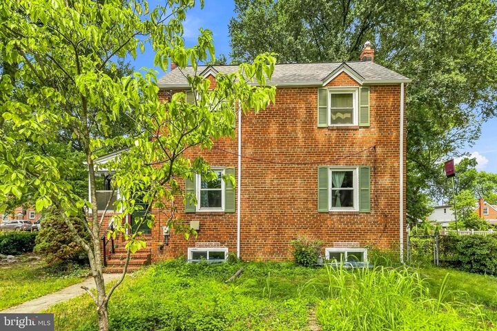 Property Photo: 4806 Cherokee Street MD 20740