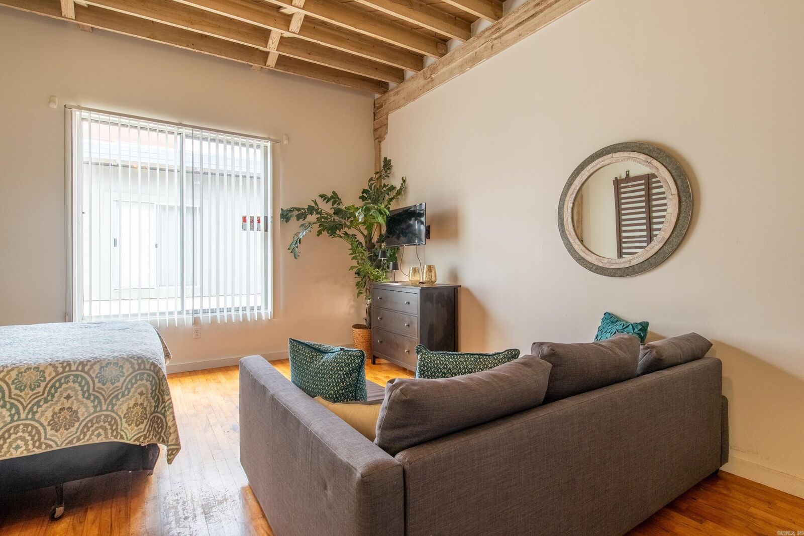 Property Photo:  423 E 3rd #220  AR 72116 