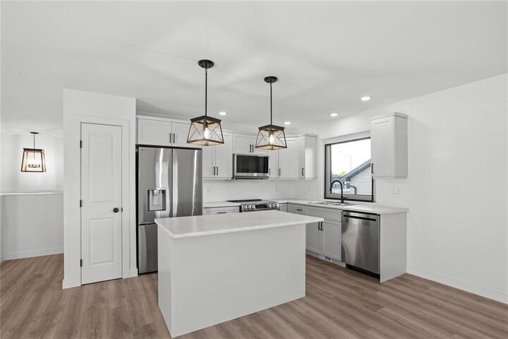 Property Photo:  68 Sherwood Bay  MB R0A 0R0 
