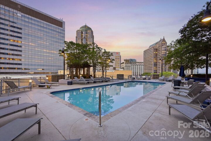 Property Photo: 210 N Church Street 1604 NC 28202