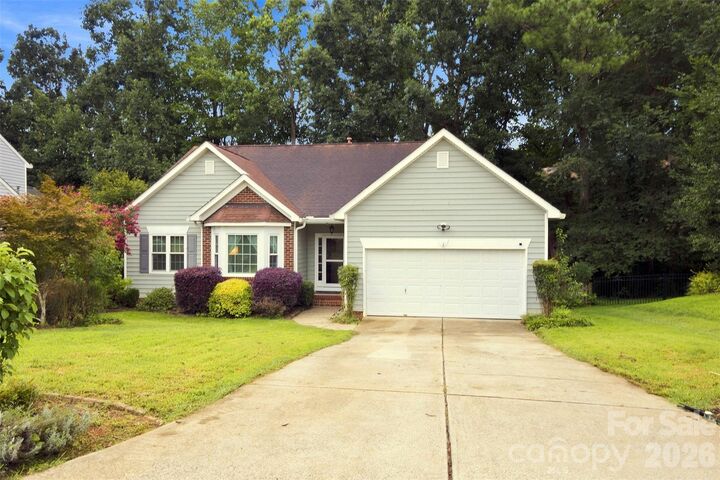 Property Photo:  439 Glencrest Drive  NC 28164 