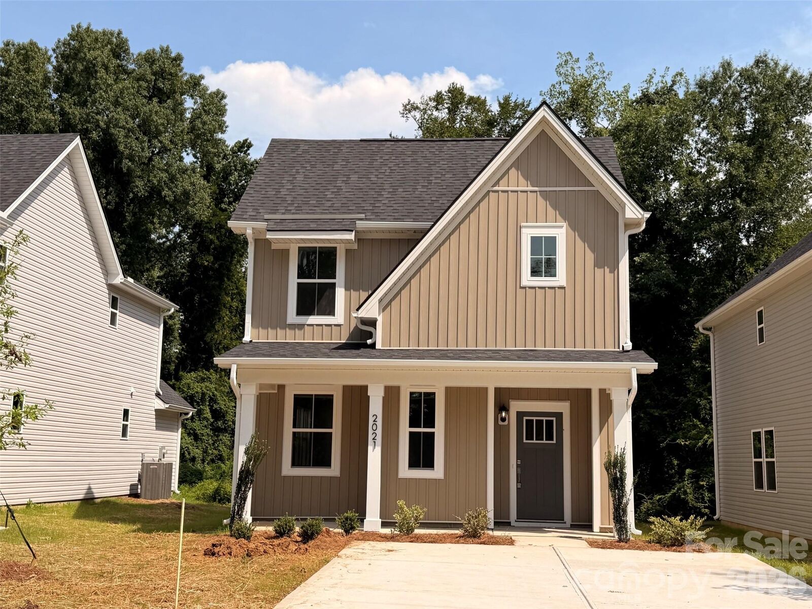 Property Photo: 2021 Bishop Madison Lane 8 NC 28216
