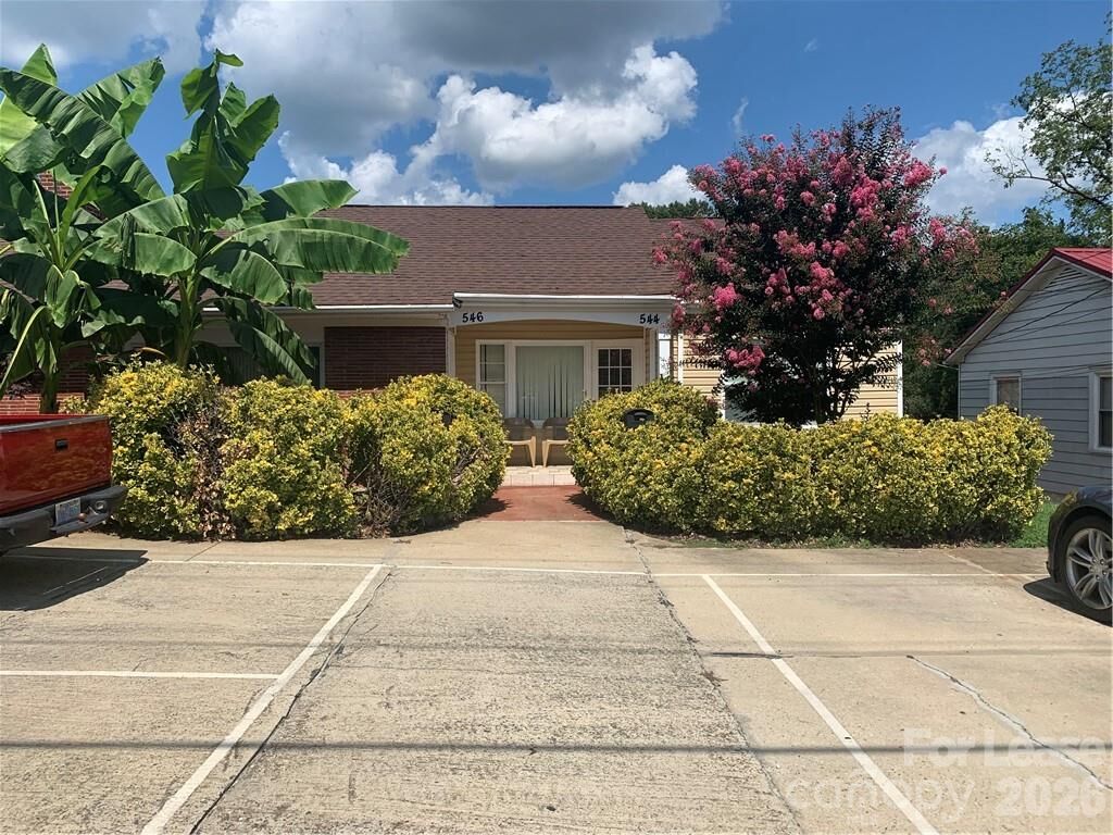 Property Photo:  544 N Center Street C  NC 28677 