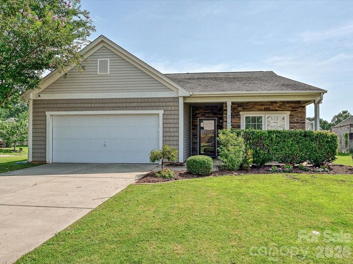 Property Photo:  216 Austin Field Court  NC 28120 