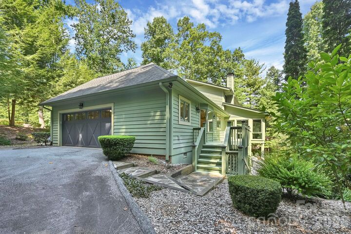 Property Photo:  3 Rodney Court  NC 28731 