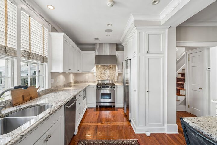 Property Photo:  18 Water Street  SC 29401 
