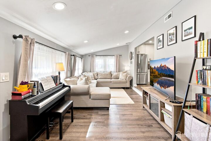 Property Photo:  22 Elm Terrace  NJ 08859 