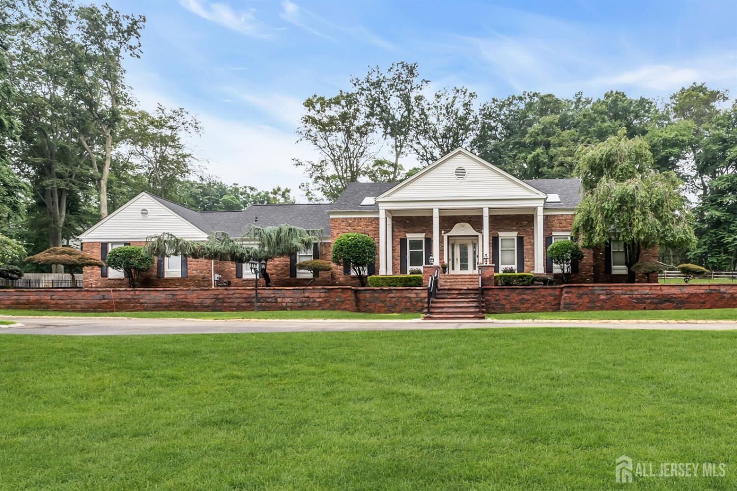 Property Photo:  6 Deep Wood Lane  NJ 07722 