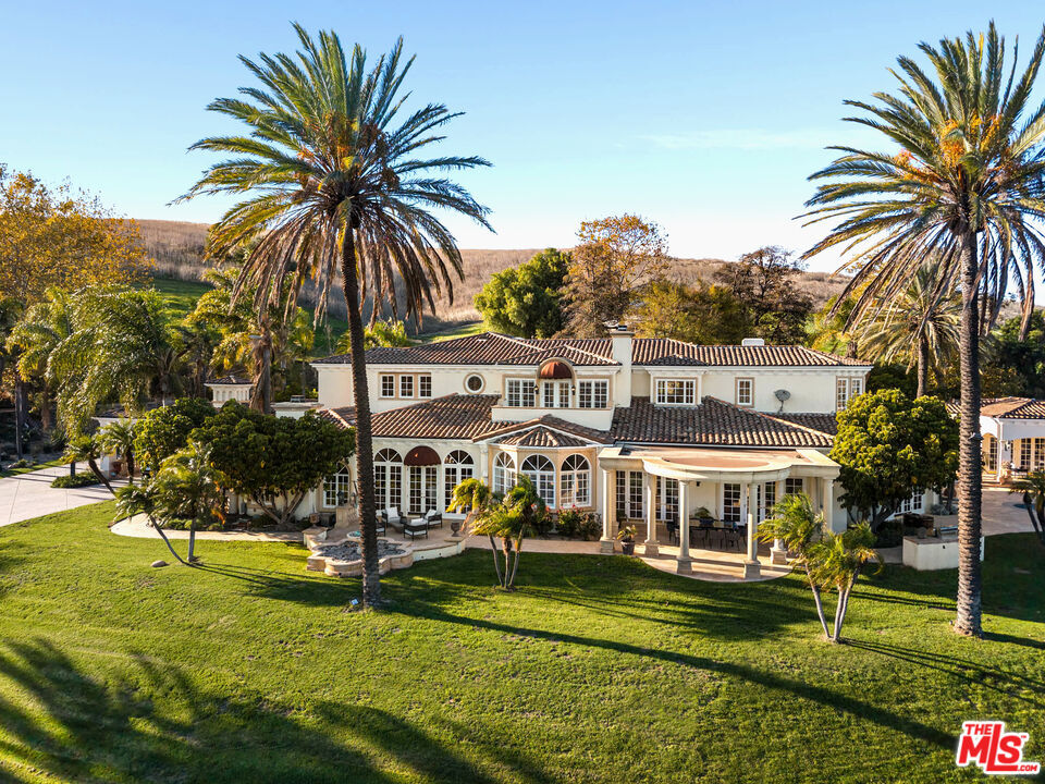 Property Photo: 3855 Brunston Ct CA 91362