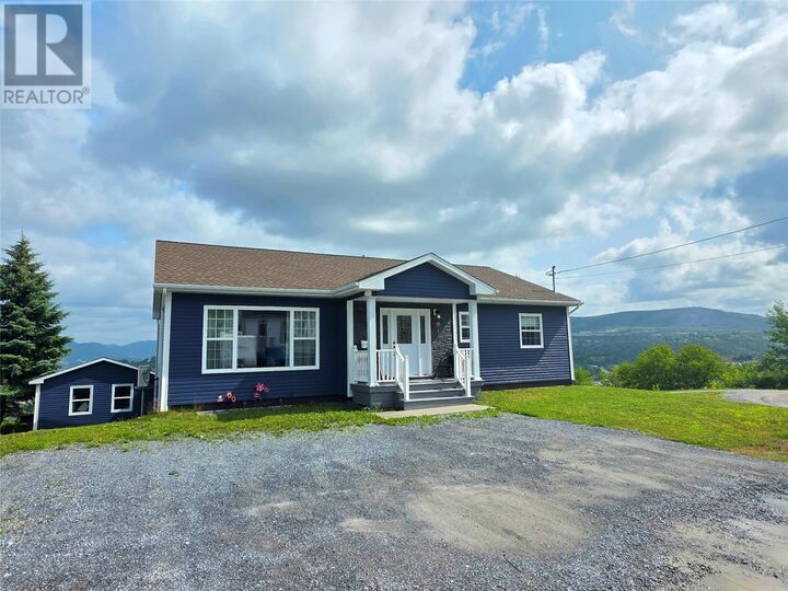 23 Westmount Road — photo 1