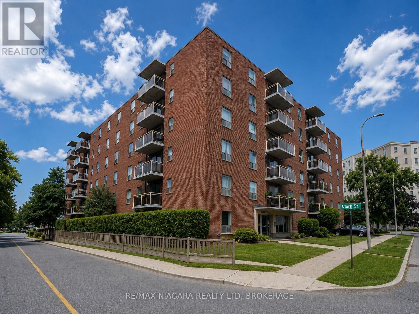 Property Photo:  99 Church Street 605  ON L2R 3E1 