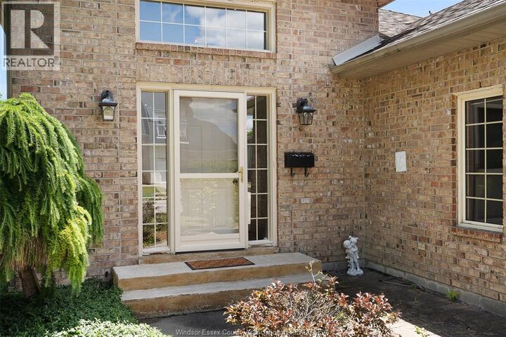 Property Photo:  259 Crownridge Boulevard  ON N9V 3W4 