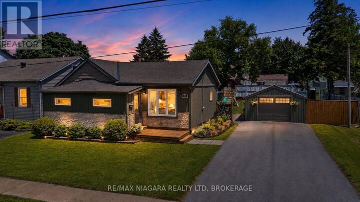 17 Humboldt Parkway — photo 1