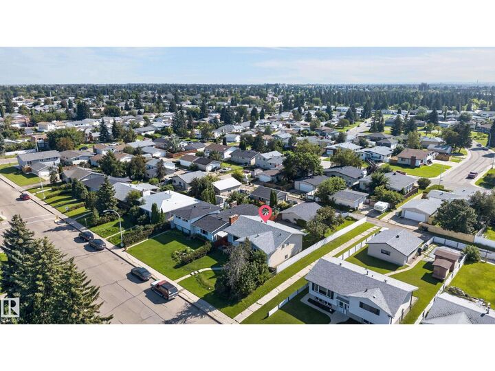 Property Photo:  13903 87 St NW  AB T5E 3G2 