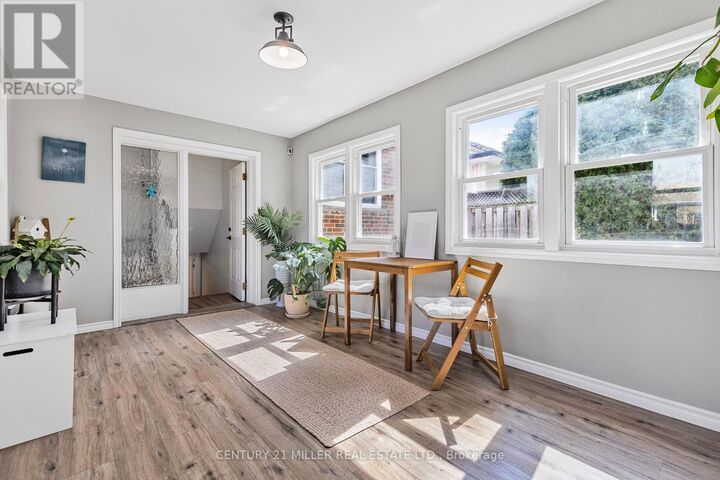 Property Photo: 248 Kingsleigh Court ON L9T 1X7