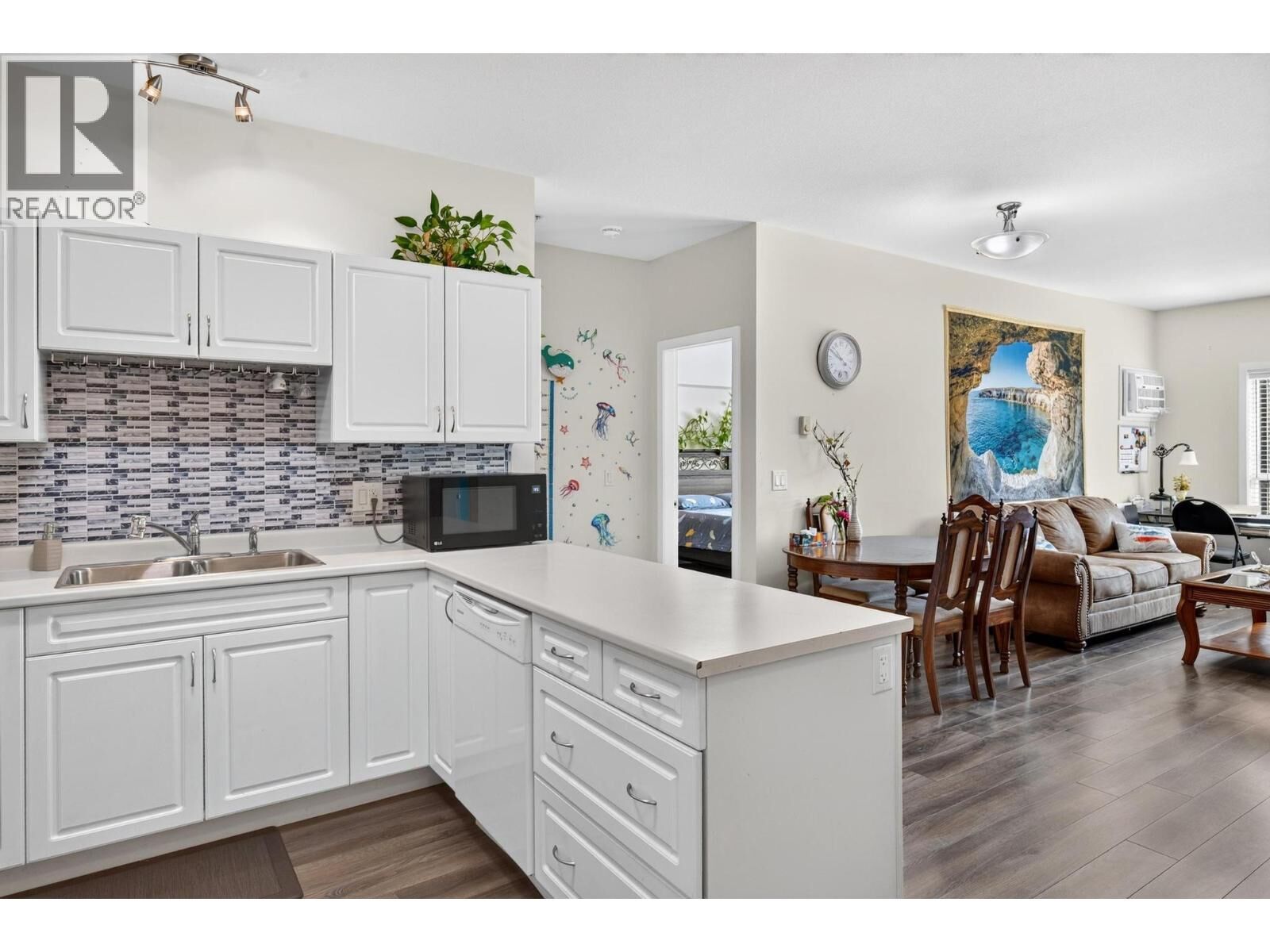 Property Photo: 770 Rutland Road 210 BC V1X 3B7