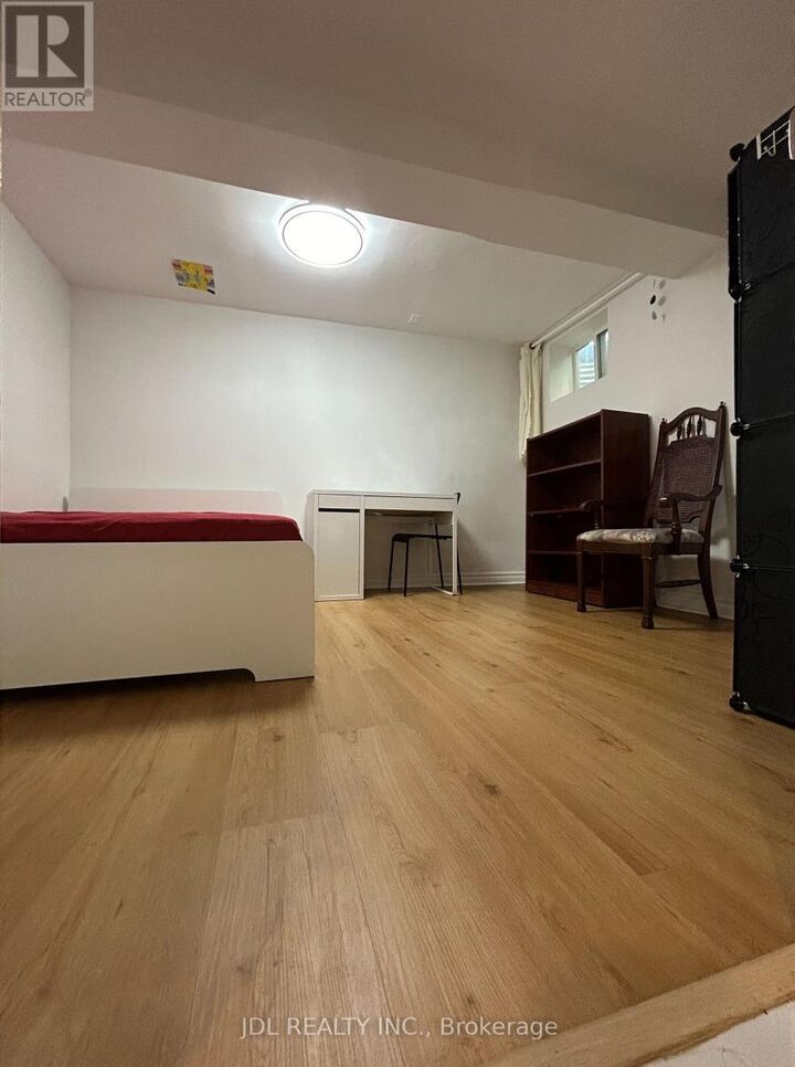 Property Photo: 10 Apache Tr Trail ON M2H 2H7