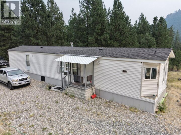 Property Photo: 765 3 Highway BC V0H 1H0