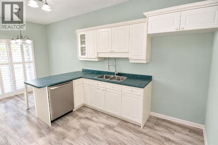 Property Photo: 154 Semenyn Avenue 27 ON N7L 3S1
