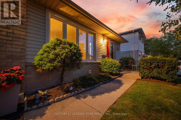 Property Photo: 3245 Lansdown Drive ON L7M 1K1