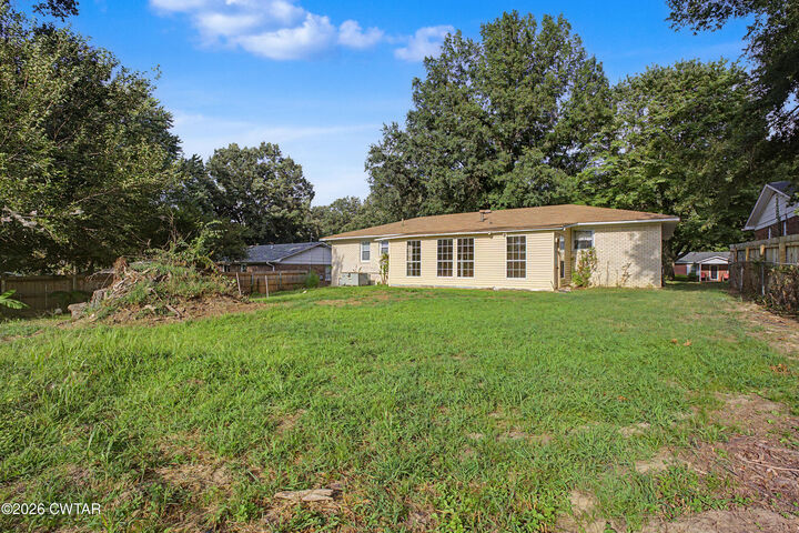 Property Photo:  1211 N 29th Avenue  TN 38343 