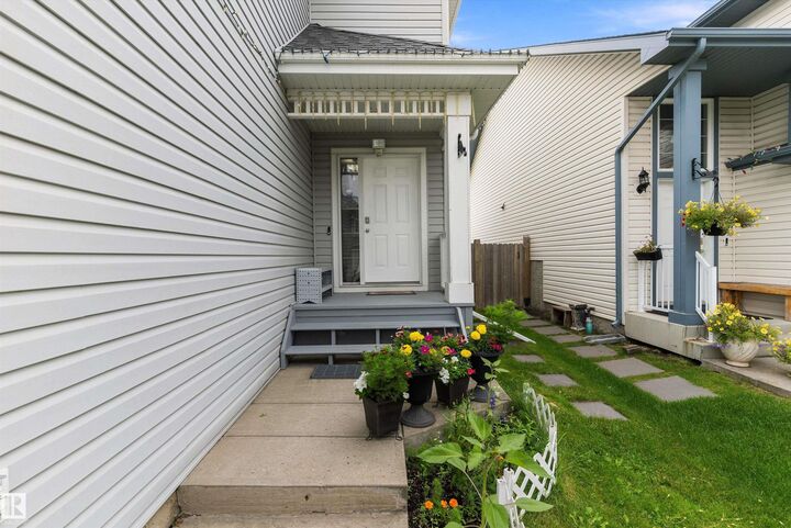 Property Photo: 8521 8 Avenue SW AB T6X 1G6