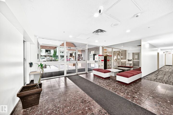 Property Photo: 11211 85 Street NW 706 AB T5B 4T7