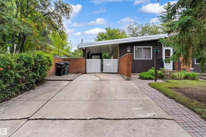 Property Photo:  40 Curlew Crescent  AB T8A 0H4 