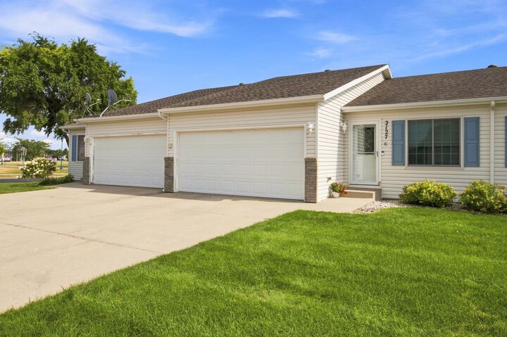 Property Photo: 2127 58th Avenue S ND 58104