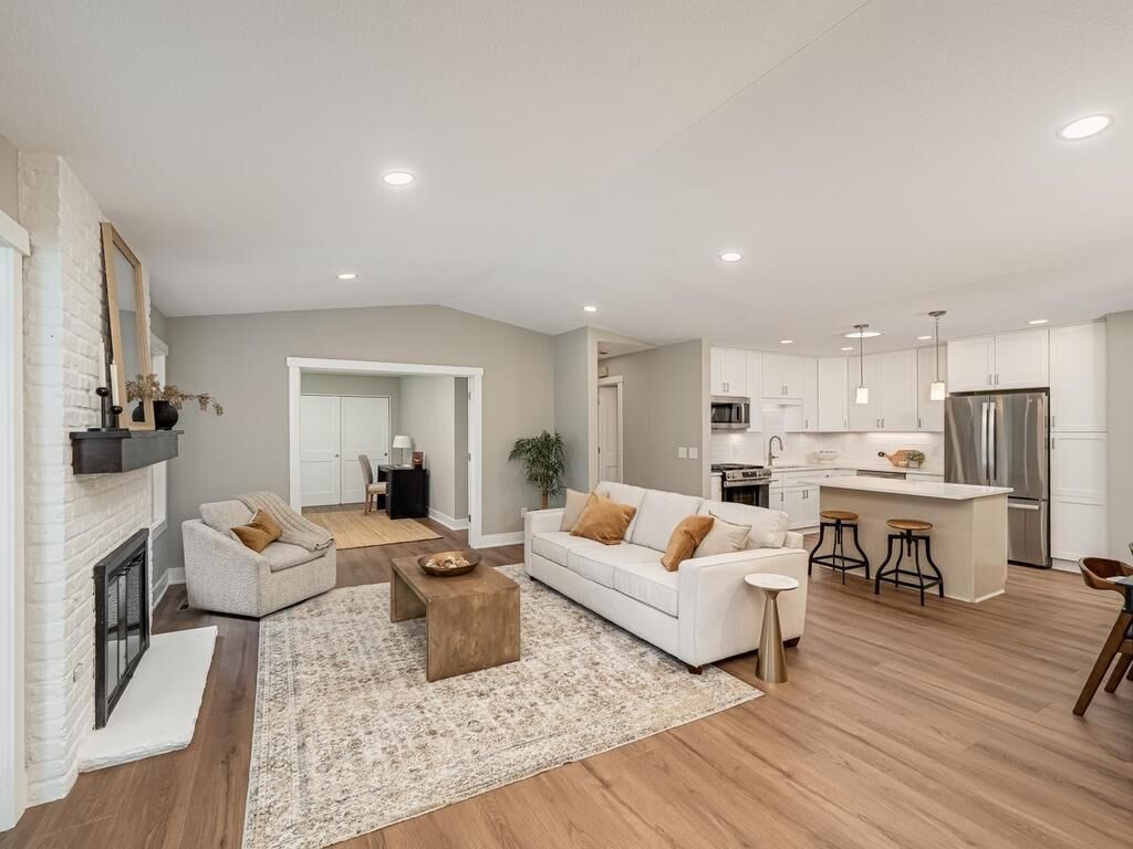 Property Photo: 984 Yuma Lane N MN 55447