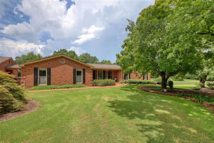 Property Photo: 3331 Highway 213 GA 30055